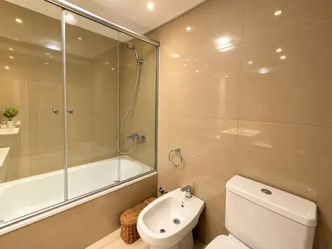 Departamento en Alquiler con 1 cocheras