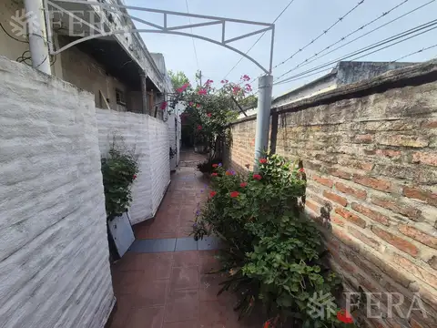 Depto Tipo Casa 2 ambientes con 1 baño