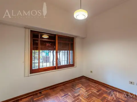 Casa 6 ambientes con 3 baños