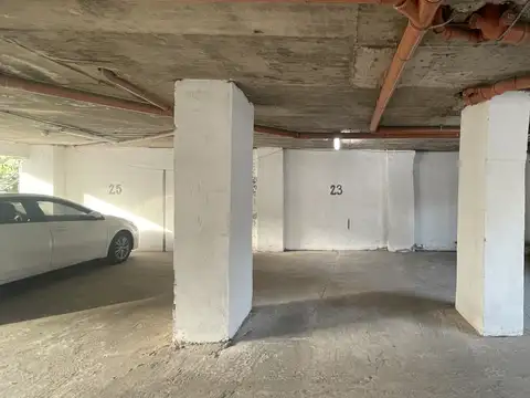Alquiler | Cochera | Edificio Maríangeles