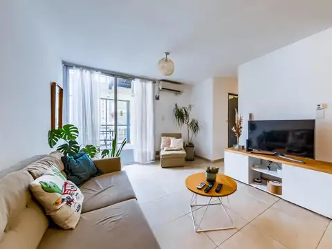 Temporario Amoblado con hermoso balcón en B° General Paz 