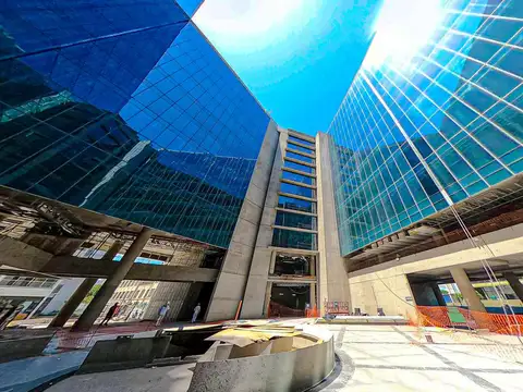 Oficina en Alquiler en Retiro, USD 194.400