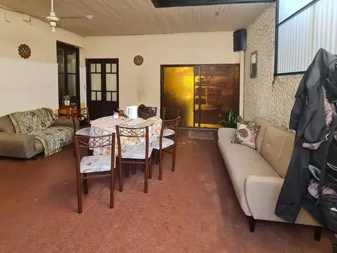 Hipolito Yrigoyen 1200