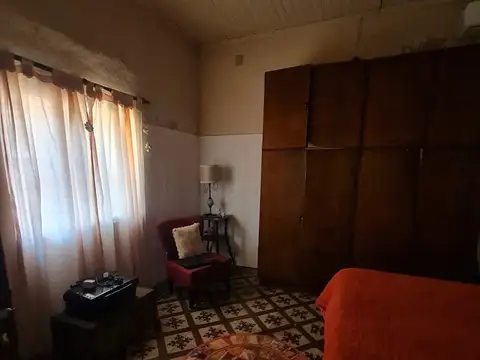 Hipolito Yrigoyen 1200