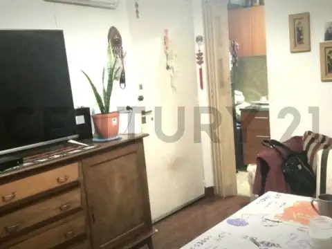 VENTA Departamento 2 ambientes en Chacarita, al frente con parrilla