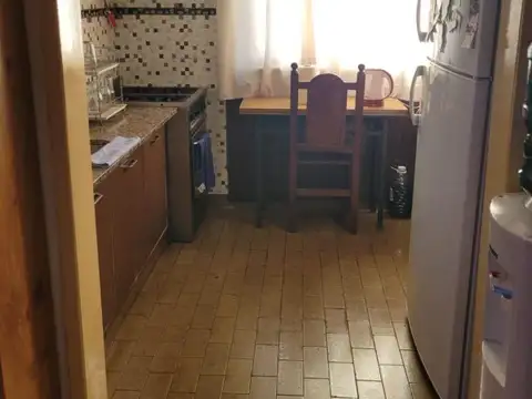 Casa 3 ambientes con 2 baños