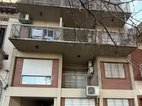 Venta depto 2 ambientes en villa pueyrredon