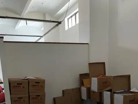 OFICINA CÉNTRICA. Edificio Victoria Mall. Córdoba 1015 2do Piso. 153 m2 Exclusivos. Muy buen estado.