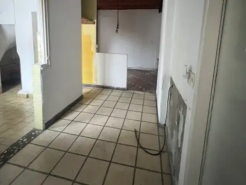 GALPON CON VIVIENDA 9.50 X 11.50