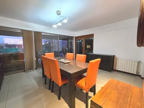 Casa de 3 dormitorios en alquiler temporal o permanente en barrio cerrado - Funes