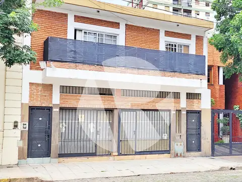 Casa de 5 Ambientes en Flores Norte 