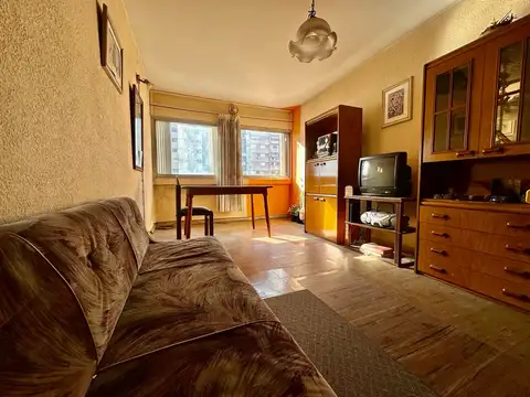 Venta departamento 4 ambientes al frente. Excelente ubicación. Lugano 1y2 - Edificio 10