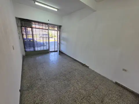 Local en Venta 42 años