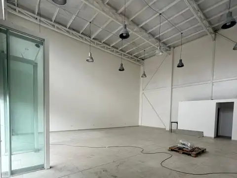 Local en Alquiler en Las Heras, $ 1.800.000