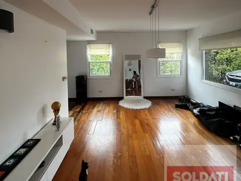 Casa en Venta con 4 cocheras