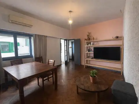 Depto Tipo Casa en Venta 40 años