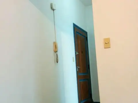 Depto Tipo Casa en Venta en Flores, USD 120.000