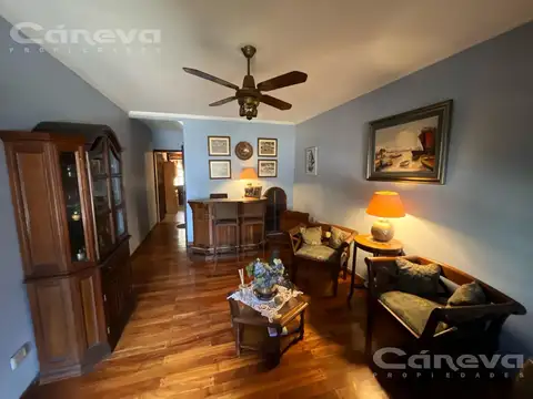 Depto Tipo Casa en Venta con 1 cocheras