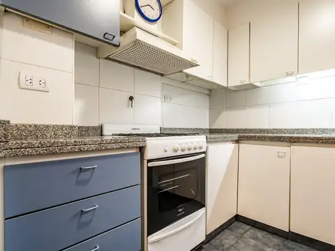 Venta Departamento 4 Ambientes Balcón corrido al frente Reciclado a nuevo Once/Balvanera