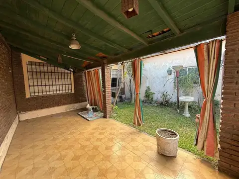 Depto Tipo Casa en Venta de 4 ambientes