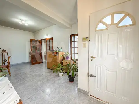 Casa en Venta en Neuquén, USD 240.000