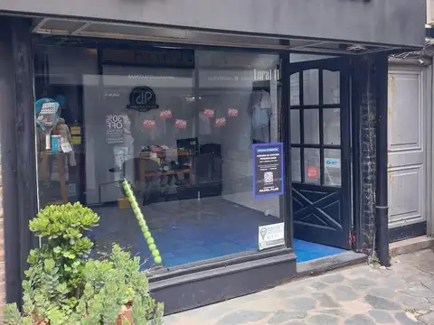 Avenida Rivadavia 16150