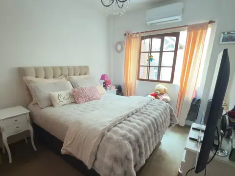 Depto Tipo Casa en Venta en Colegiales, USD 120.000