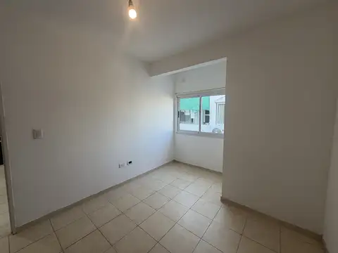 Departamento en Alquiler en Pinar De Wilde, $ 500.000