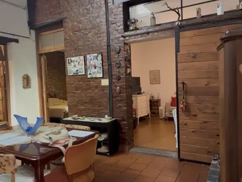 Depto Tipo Casa en Venta en Villa del Parque, USD 180.000
