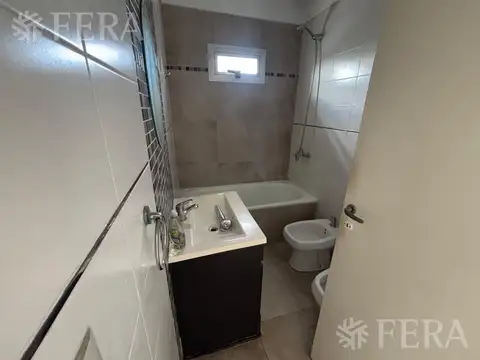 Departamento en Alquiler en Sarandí, $ 650.000