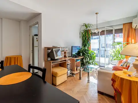 Departamento 2 ambientes Balcon al Rio Piso Alto en Vicente López