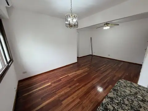 Departamento en Alquiler en Sarandí, $ 850.000