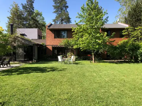 Casa en Alquiler Temporal en Los Berros, USD 5.000