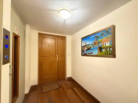Departamento 9 ambientes con 2 baños