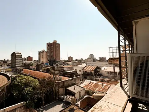 Oficina 4 ambientes con 1 baño