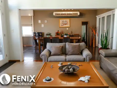 CF1034 - CASA EN VENTA Z/ AV. MAIPU Y AV. LÓPEZ TORRES