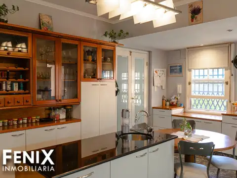 CASA EN VENTA Z/ AV. MAIPU Y AV. LÓPEZ TORRES (CF1034 )