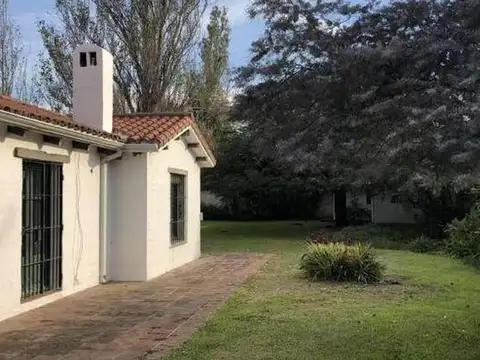 Casa excelente ubicación para vivir o Housing