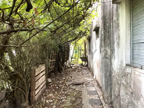 Casa 4 ambientes con 1 baño