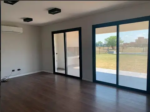 Casa en Venta en San Sebastian, USD 158.000