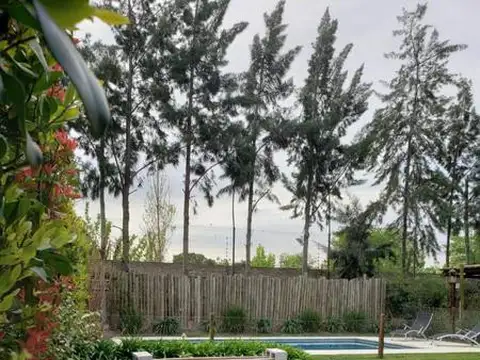 alquiler temporal casa 3 dormitorios con pileta, en barrio laguna del sol