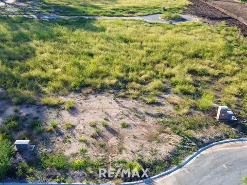 Venta de Lote en Barrio Privado  La Estela  Pilar