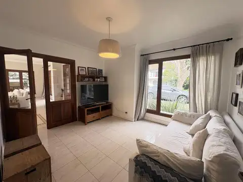 Casa en Alquiler de 9 ambientes en el barrio San Jorge Village, Malvinas Argentinas, GBA Norte