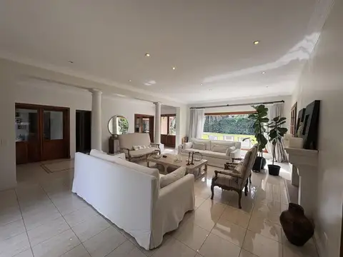 Casa en Alquiler en San Jorge Village, USD 5.500
