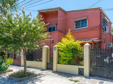 Casa multifamiliar c/ jardin en Venta,San Fernando