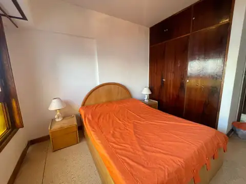 DEPARTAMENTO SOBRE AV COSTANERA AL MAR