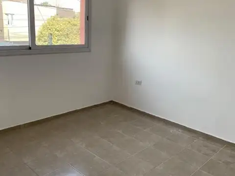 Depto Tipo Casa en Alquiler en Alameda, $ 1.100.000