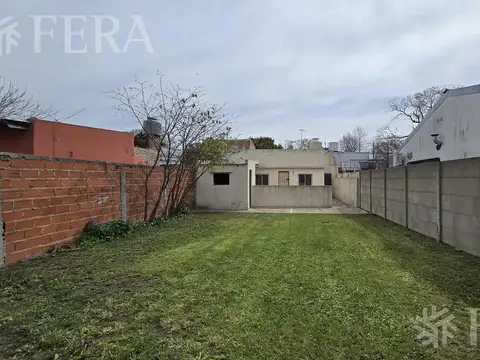 Venta PH 3 ambientes con jardín en Bernal