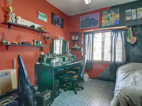 Casa 6 ambientes con 3 baños