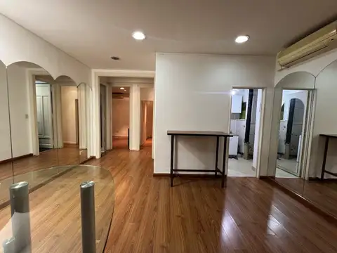 Maipú 300, Piso entrepiso